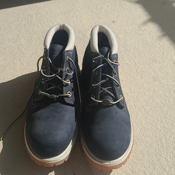 Timberlands navy blue & white lug sole ankle boots - Picture 6 of 8